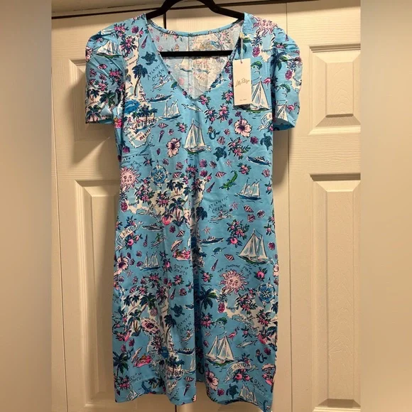 Aleece T-Shirt Dress
Amalfi Blue Lillys Roadtrip - Picture 3 of 4